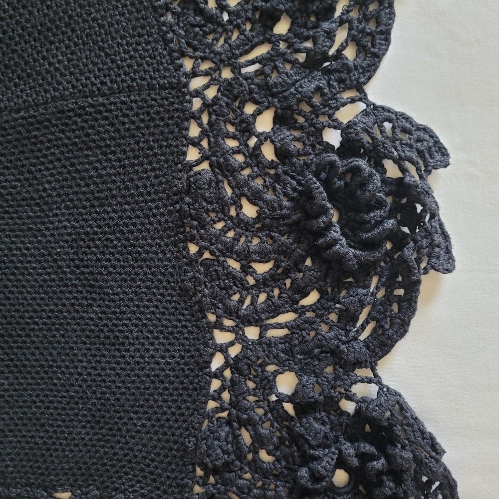 Crocheted coat - Picture 5 of 7